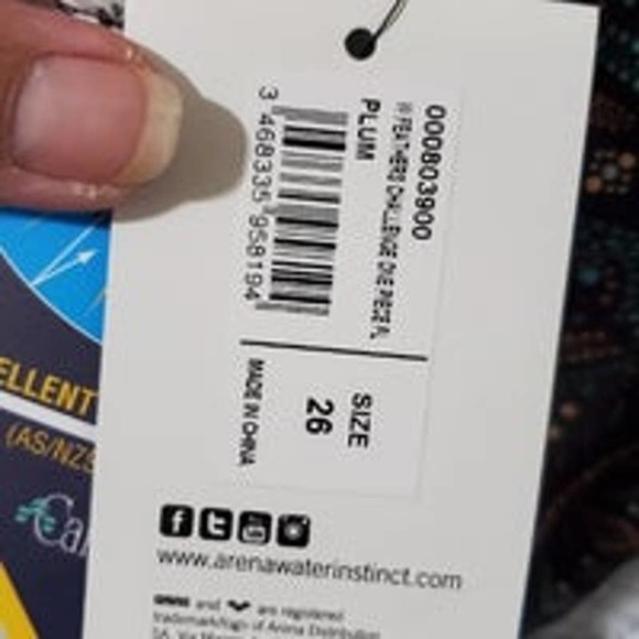 NWT Arena™ Challenge Back Maxlife 1pc Swimsuit - Size 26 - Picture 6 of 6